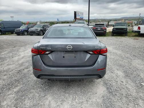 Gun Metallic 2024 Nissan Sentra SV