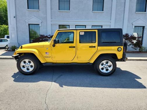 Baja Yellow Clearcoat 2015 Jeep Wrangler Unlimited Sahara