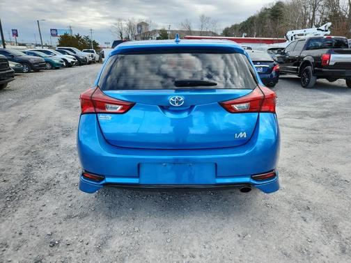 2018 Toyota Corolla iM Base