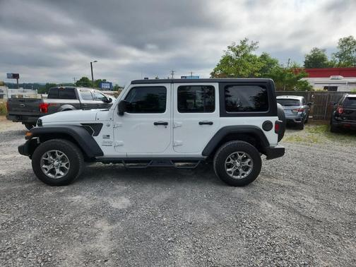 2020 Jeep Wrangler Unlimited Freedom