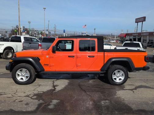 2020 Jeep Gladiator Sport