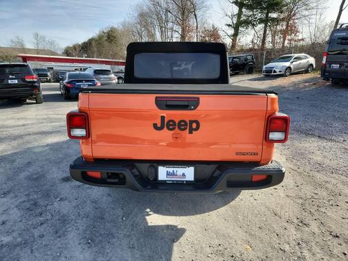 2020 Jeep Gladiator Sport