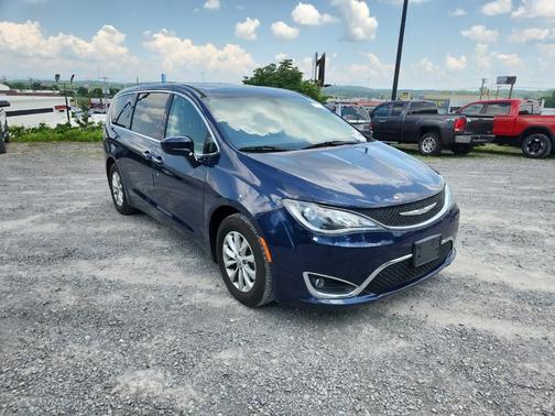 2018 Chrysler Pacifica Touring Plus