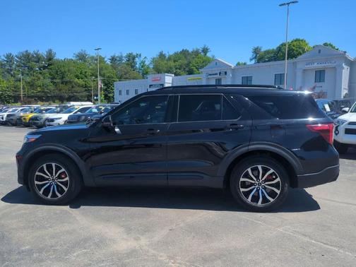 Agate Black Metallic 2020 Ford Explorer ST