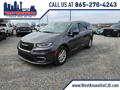 2023 Chrysler Pacifica Touring-L