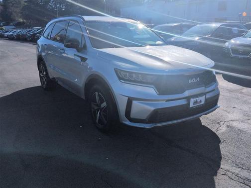 2022 Kia Sorento S