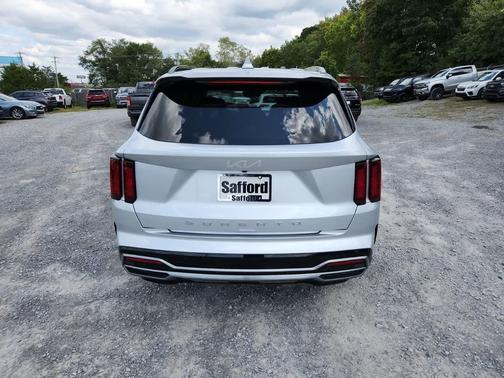 2022 Kia Sorento S