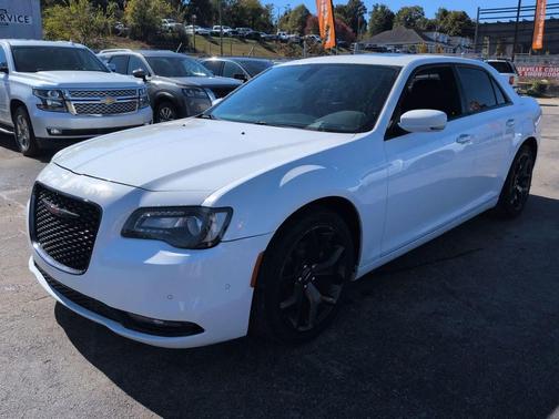 2022 Chrysler 300 S