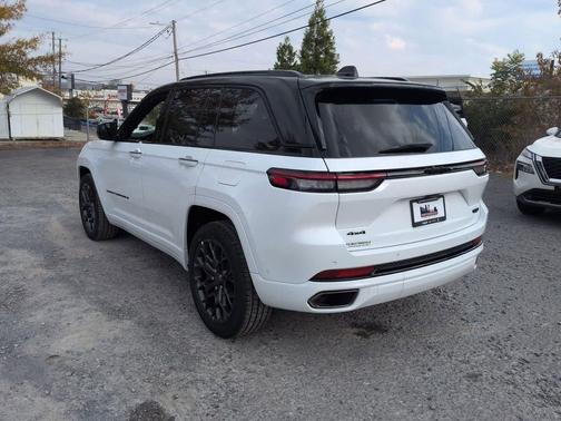 2025 Jeep Grand Cherokee Summit