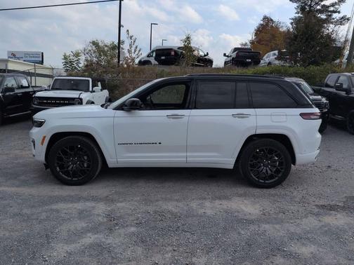 2025 Jeep Grand Cherokee Summit