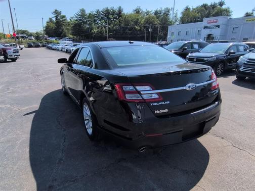2017 Ford Taurus Limited