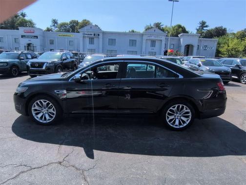 2017 Ford Taurus Limited