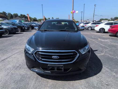 2017 Ford Taurus Limited