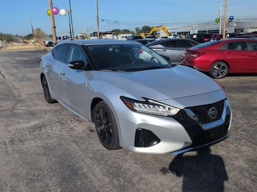2021 Nissan Maxima SV