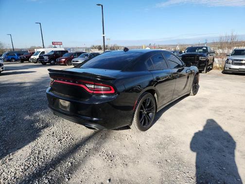 2017 Dodge Charger SXT