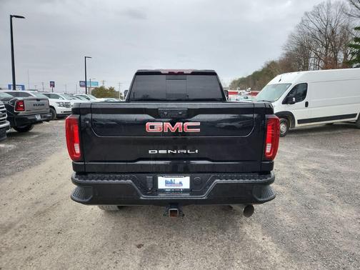 2023 GMC Sierra 2500 Denali
