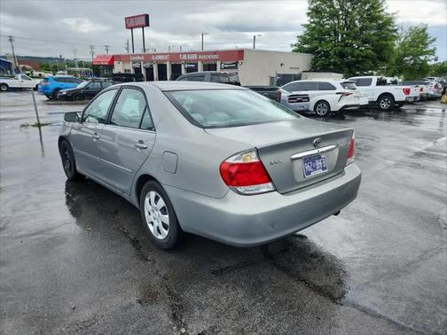 2005 Toyota Camry XLE