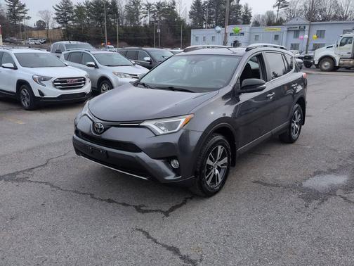 2017 Toyota RAV4 XLE