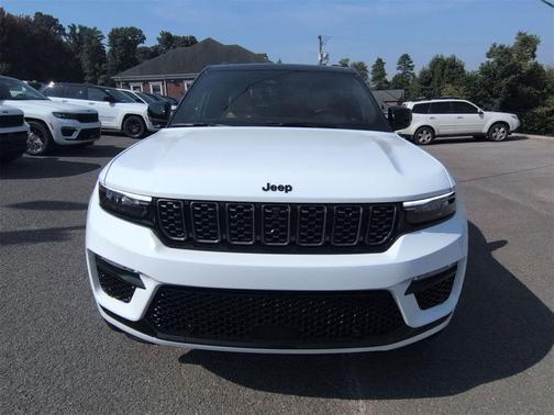 2025 Jeep Grand Cherokee Summit