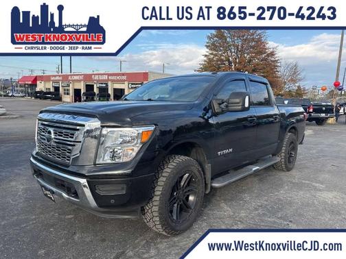 2021 Nissan Titan SV