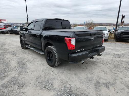 2021 Nissan Titan SV