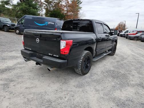 2021 Nissan Titan SV