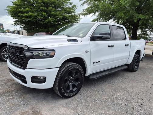 Bright White Clearcoat 2026 RAM 1500 Big Horn/Lone Star