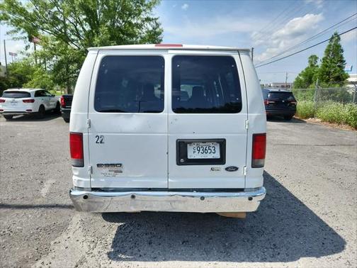 2010 Ford E350 Super Duty XLT
