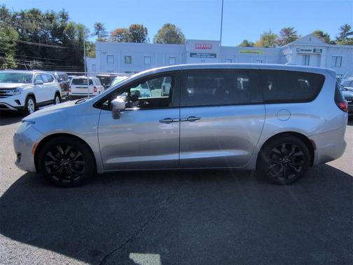2019 Chrysler Pacifica Touring Plus