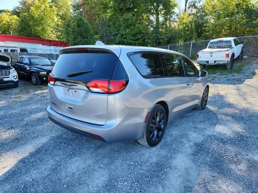2019 Chrysler Pacifica Touring Plus