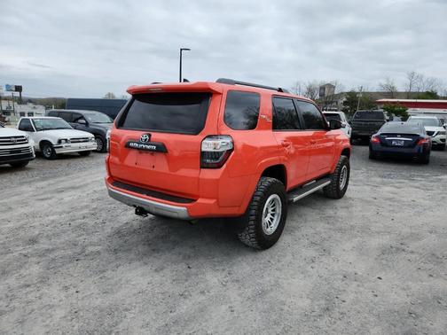 Solar 2024 Toyota 4Runner TRD Off Road Premium