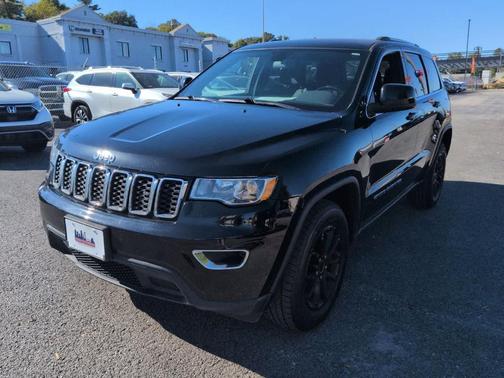 2021 Jeep Grand Cherokee Laredo E