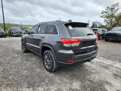 2018 Jeep Grand Cherokee Laredo E