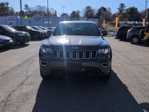 2018 Jeep Grand Cherokee Laredo E
