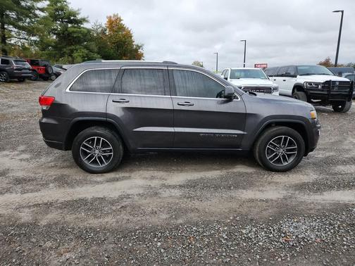 2018 Jeep Grand Cherokee Laredo E