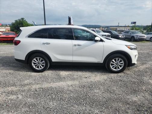 2019 Kia Sorento LX V6
