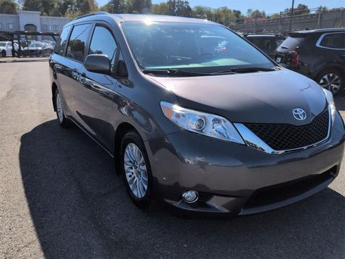 2015 Toyota Sienna XLE Premium