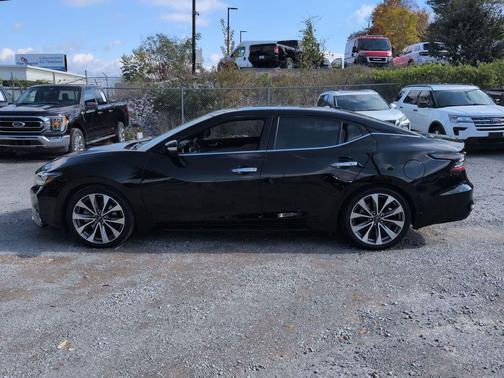 2023 Nissan Maxima Platinum