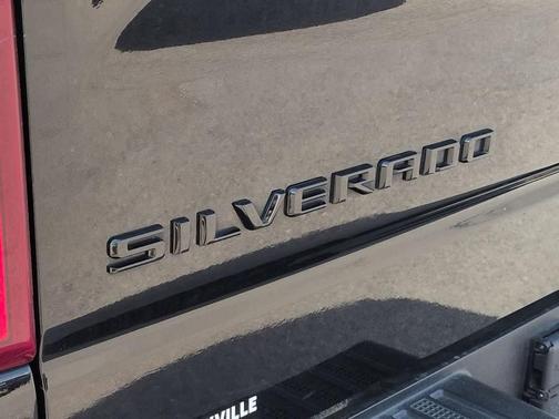Black 2023 Chevrolet Silverado 1500 ZR2