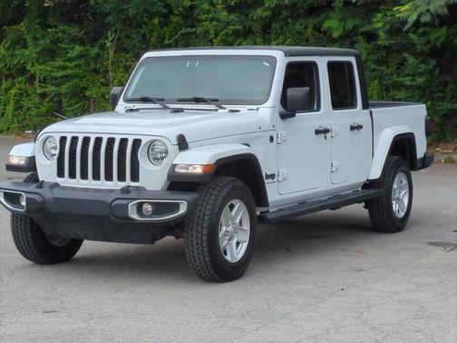 2023 Jeep Gladiator Sport