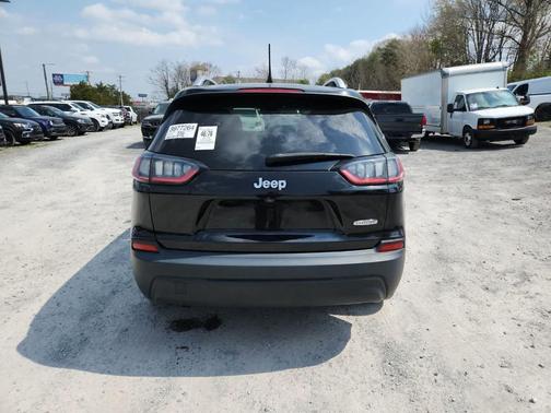 Diamond Black 2019 Jeep Cherokee Latitude
