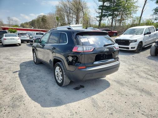 Diamond Black 2019 Jeep Cherokee Latitude