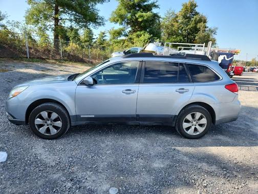 2012 Subaru Outback 2.5i Premium