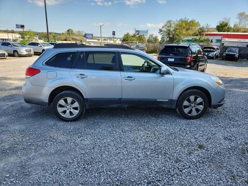 2012 Subaru Outback 2.5i Premium