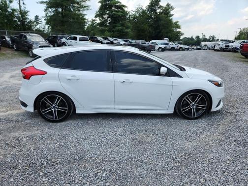 2017 Ford Focus ST Base
