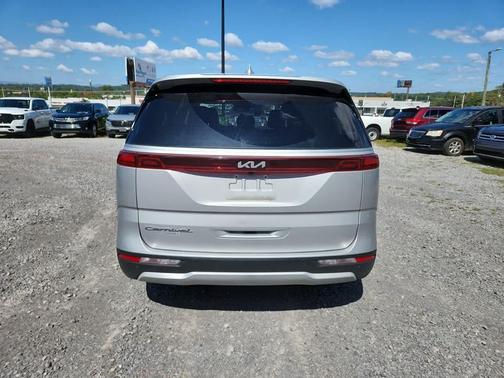 2022 Kia Carnival LXS