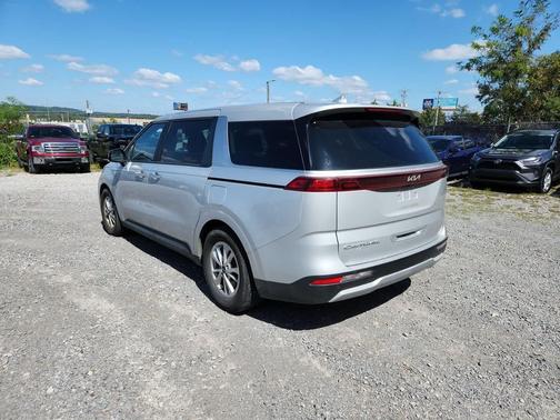2022 Kia Carnival LXS