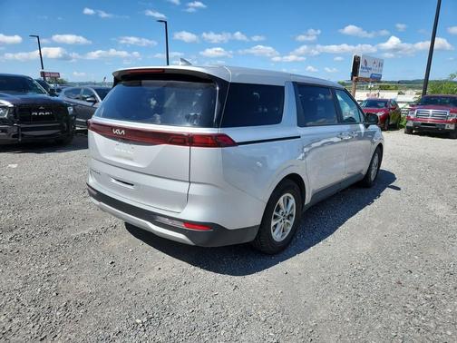2022 Kia Carnival LXS