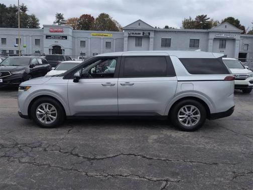 2022 Kia Carnival LXS