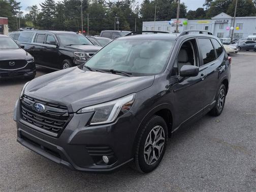 2022 Subaru Forester Premium